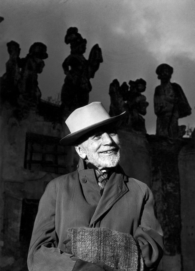 Bernard Berenson a Villa Palagonia 1953. Foto di Fosco Maraini. Collezione Museum Bagheria